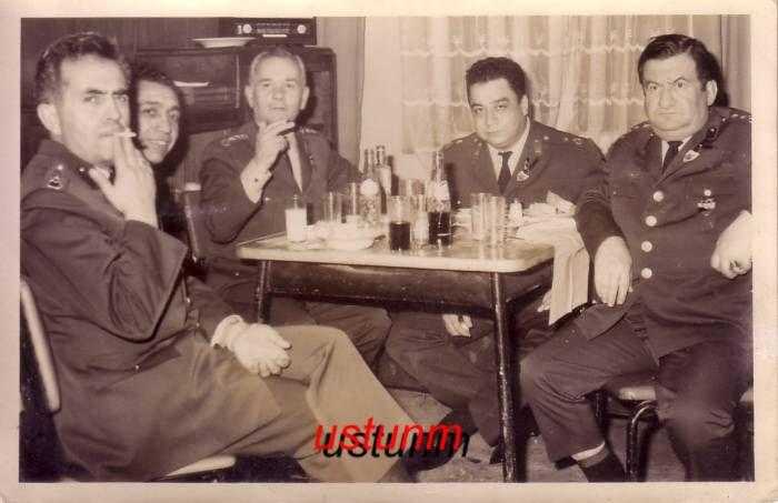 Yeşilçam Filmlerinden Bir Meyhane Sahnesi